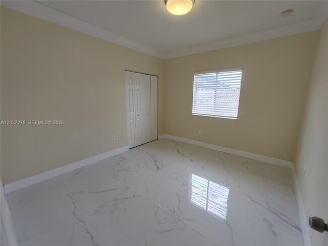 Building Photo - 21872 SW 95th Pl