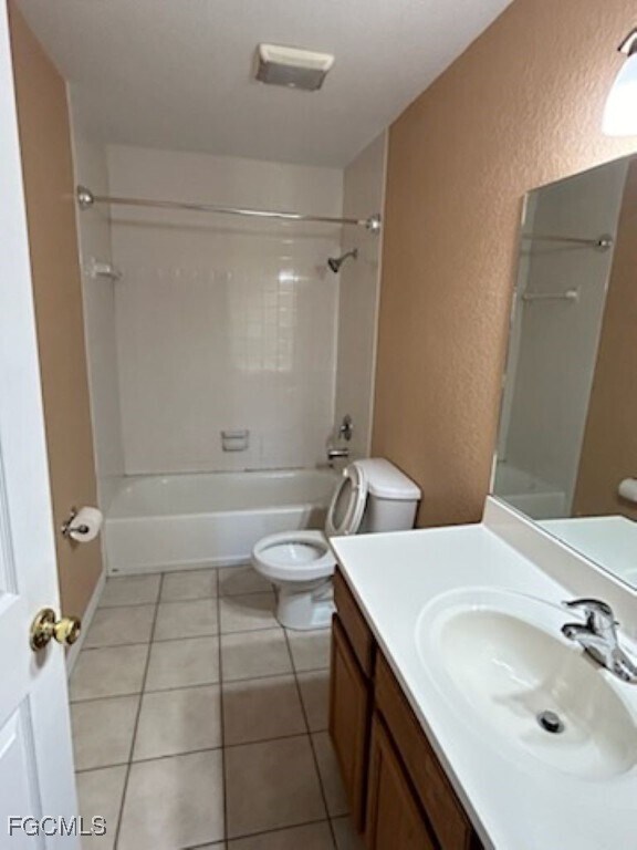 Building Photo - 431 W Sagamore Ave