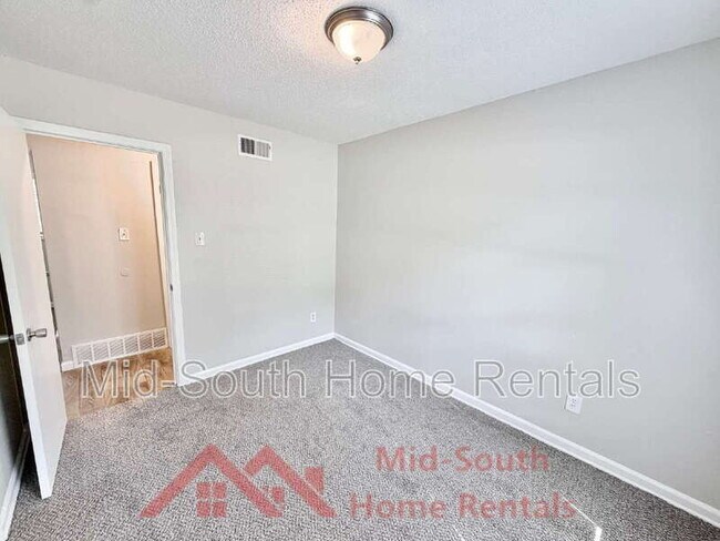 Building Photo - 4315 Mountain Terrace St