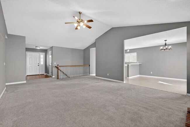 Building Photo - Beautiful 3 Bedroom, 3 Bath Single-Family Home in Wentzville