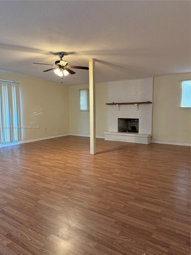 Building Photo - 9410 Gilchrist Ct