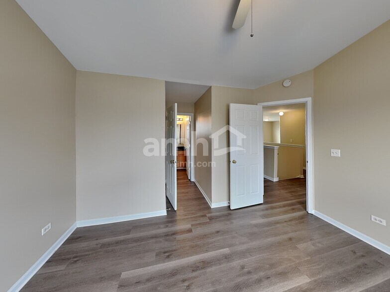 Building Photo - 3103 Meadowsedge Ln