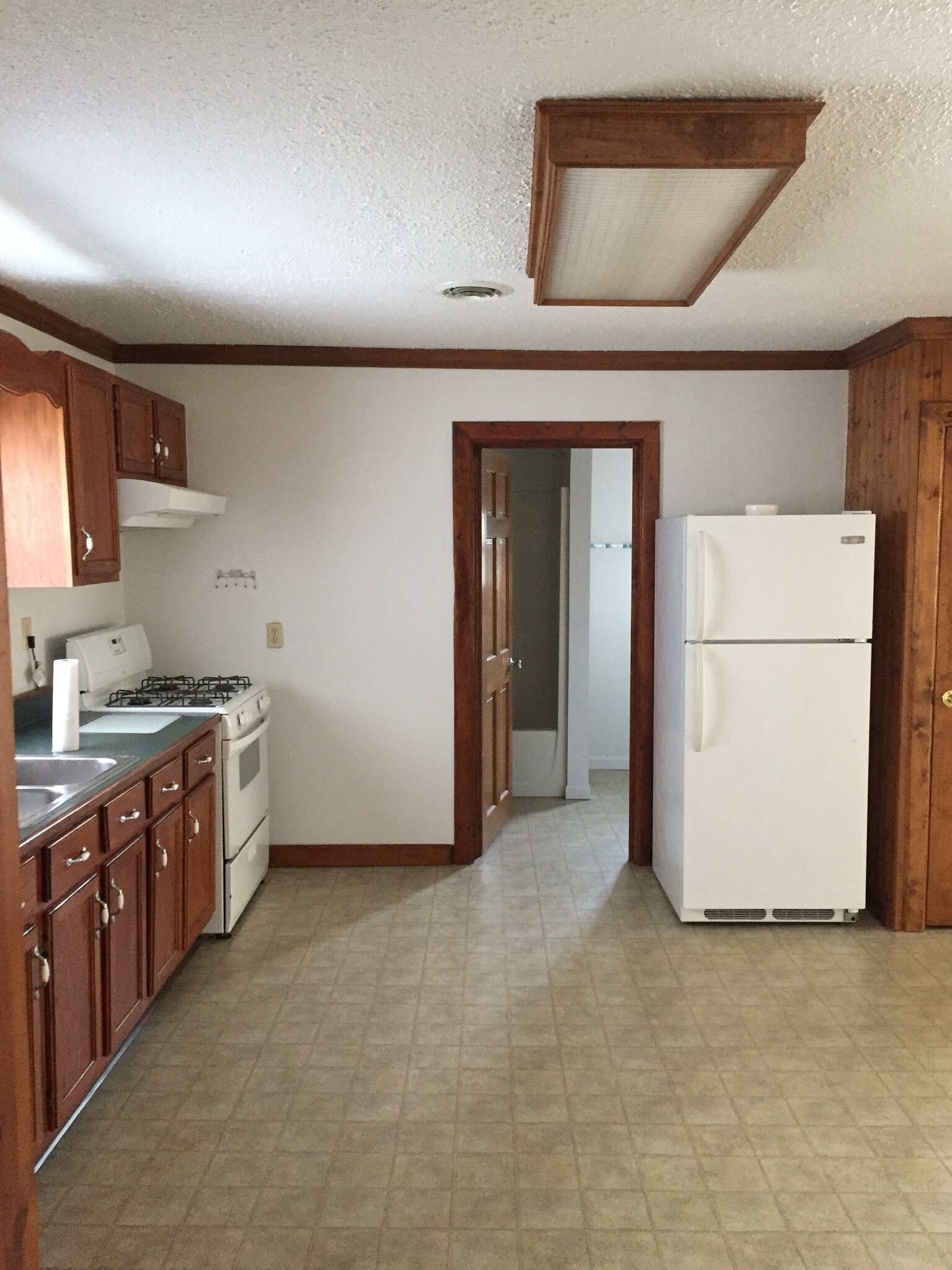 Kitchen - 35 Lewis Street