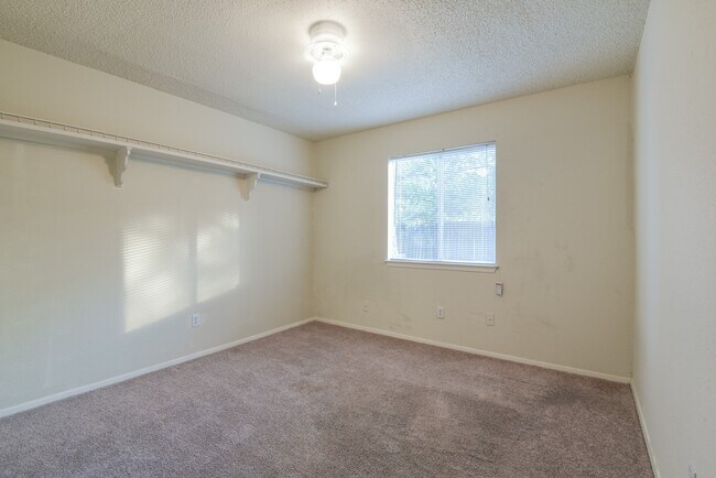 Building Photo - 23027 Banquo Dr