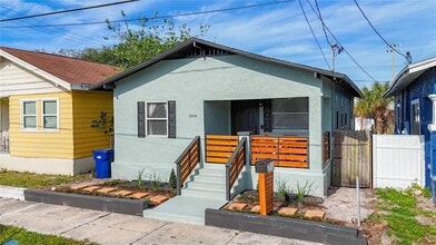 Building Photo - 2904 Sanchez St