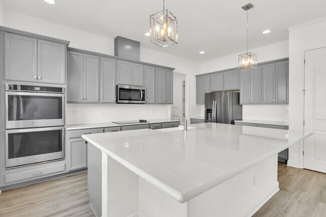 Building Photo - 5404 Golden Apple Dr