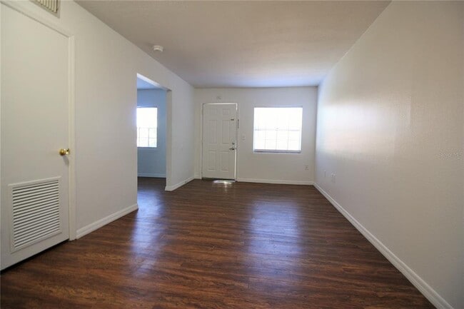 Building Photo - 555 Flemming Way