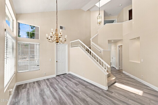 Building Photo - 556 Myrtle Ct