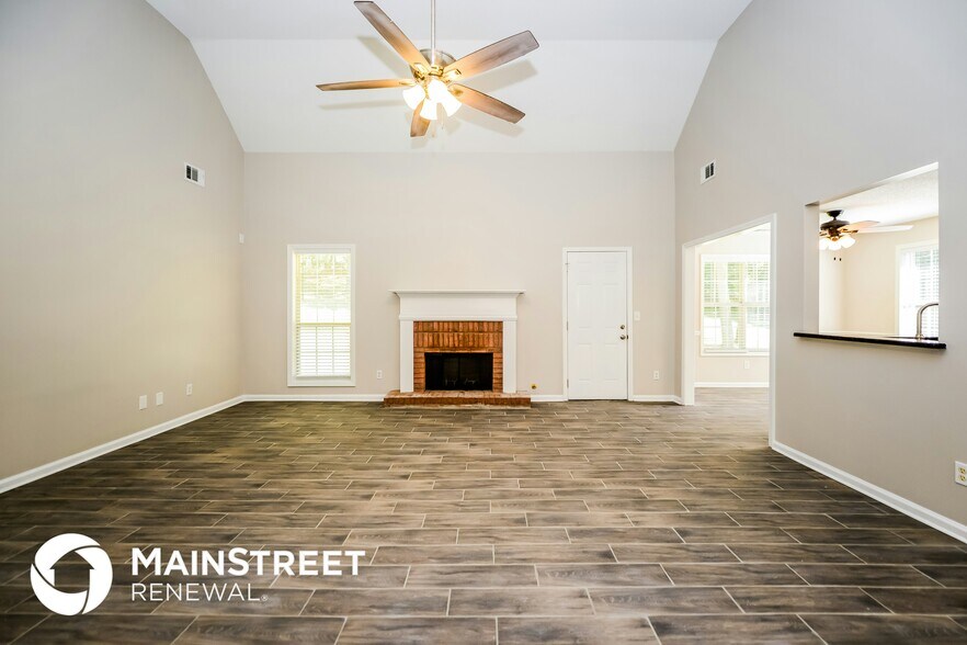 Building Photo - 1017 Crown River Pkwy