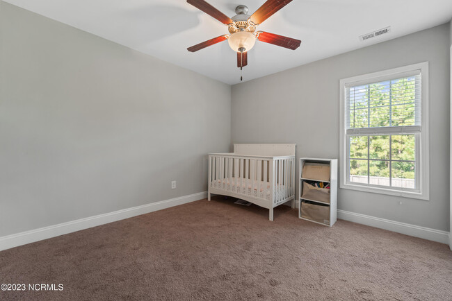 Building Photo - 270 Silver Hills Dr