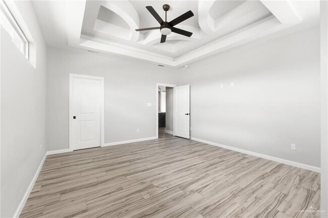 Building Photo - 16 Rabbit Run Ave