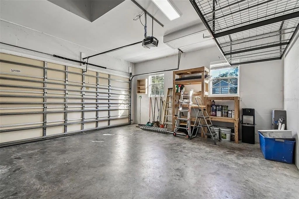 Building Photo - 36747 Open Country Ln