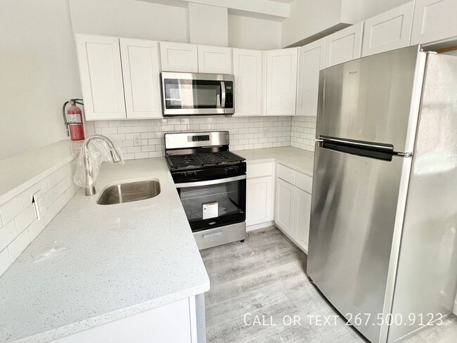 Building Photo - Beautiful Newly renovated 1BR unit in  Gre...