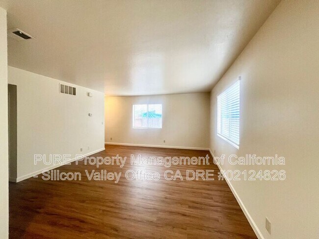 Building Photo - 144 Montebello Dr