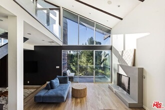 Building Photo - 5636 Tuxedo Terrace