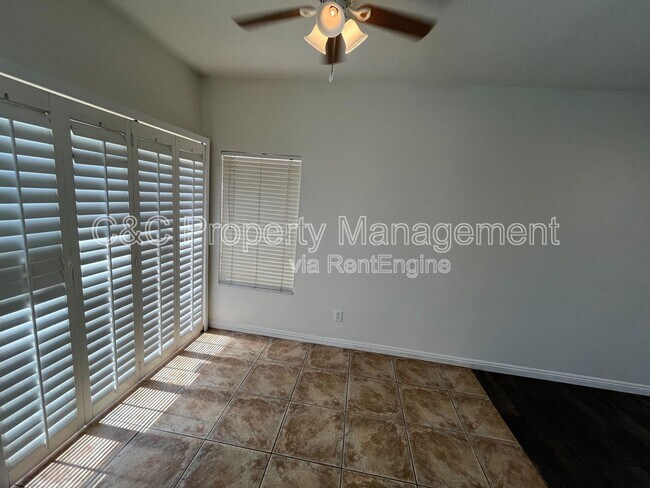 Building Photo - 7836 Green Crest Ct