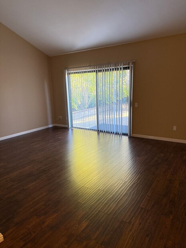 Building Photo - 4BD 2.5BA House located in Vineland Hills of Poway