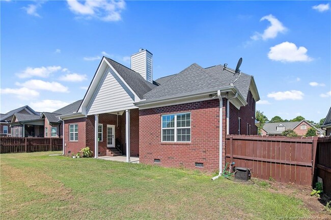 Building Photo - 5205 Pride Ln