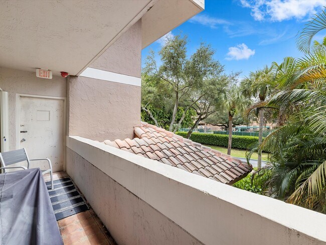 Building Photo - 9001 SW 94th St