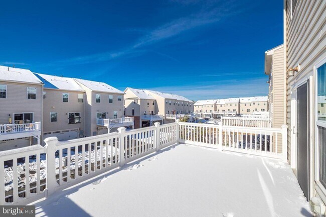 Building Photo - 25767 Double Bridle Terrace