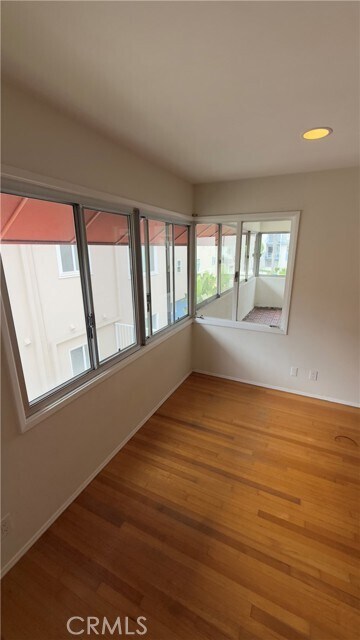 Building Photo - 1174 E Ocean Blvd