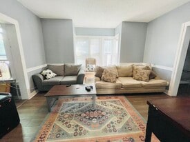 Building Photo - 60 Chestnut St