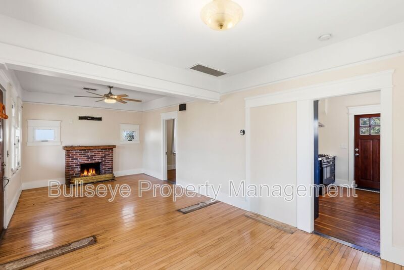 Building Photo - 1238 E McKinley St