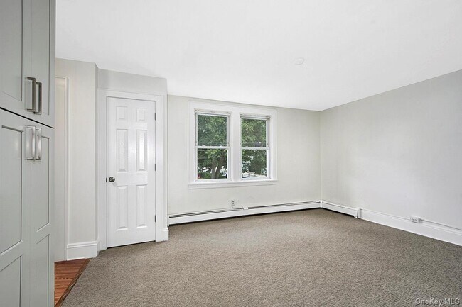 Building Photo - 1216 Halstead Ave