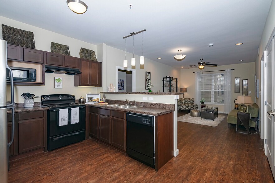 The Marquis Apartment Homes 2651 Poydras St New Orleans LA 70119