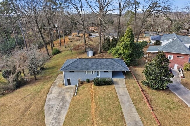 Building Photo - 2467 Elmwood Cir SE