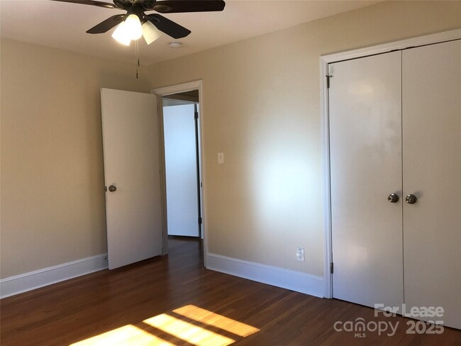 Building Photo - 4820 Amity Pl