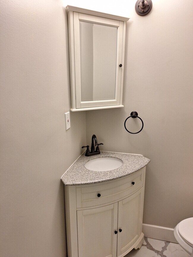 Bathroom - 2503 Fairview Ave