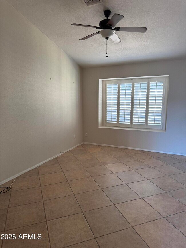 Building Photo - 4230 E Saltsage Dr