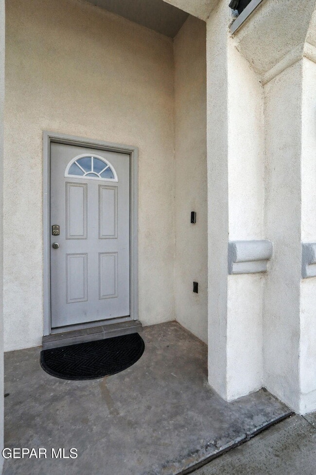 Building Photo - 837 Paseo Drusy Pl