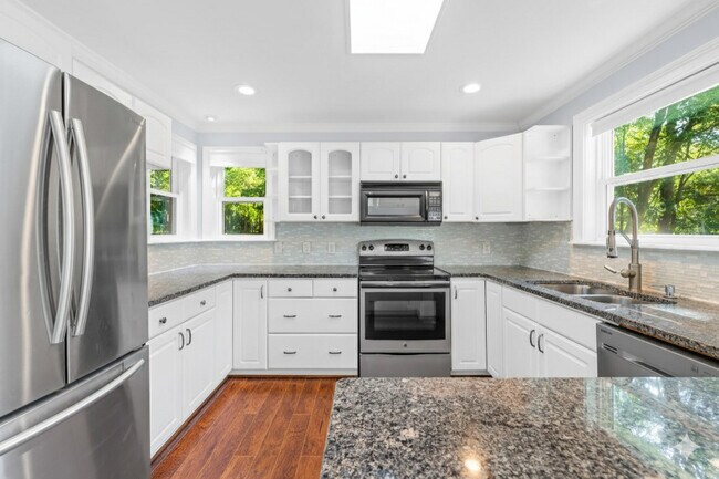 Building Photo - 3211 Winding Trail