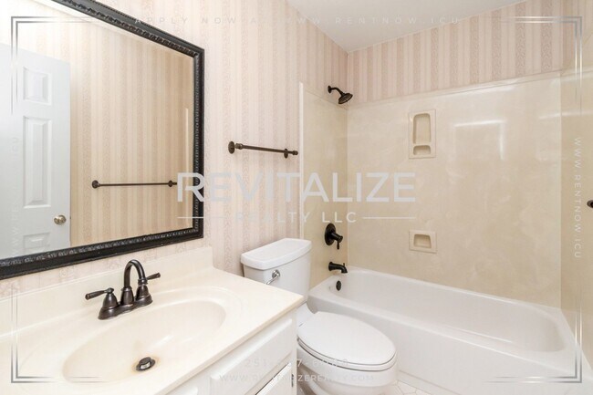 Building Photo - 2949 Cloverland Ct