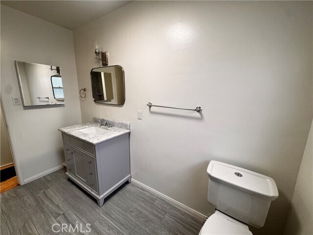 Building Photo - 832 W Granada Ct