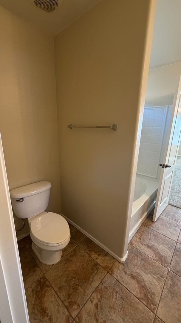 Building Photo - Spacious Surprise home with large backyard