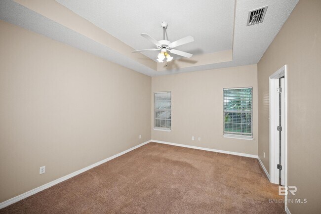 Building Photo - 500 Dolphin Ave