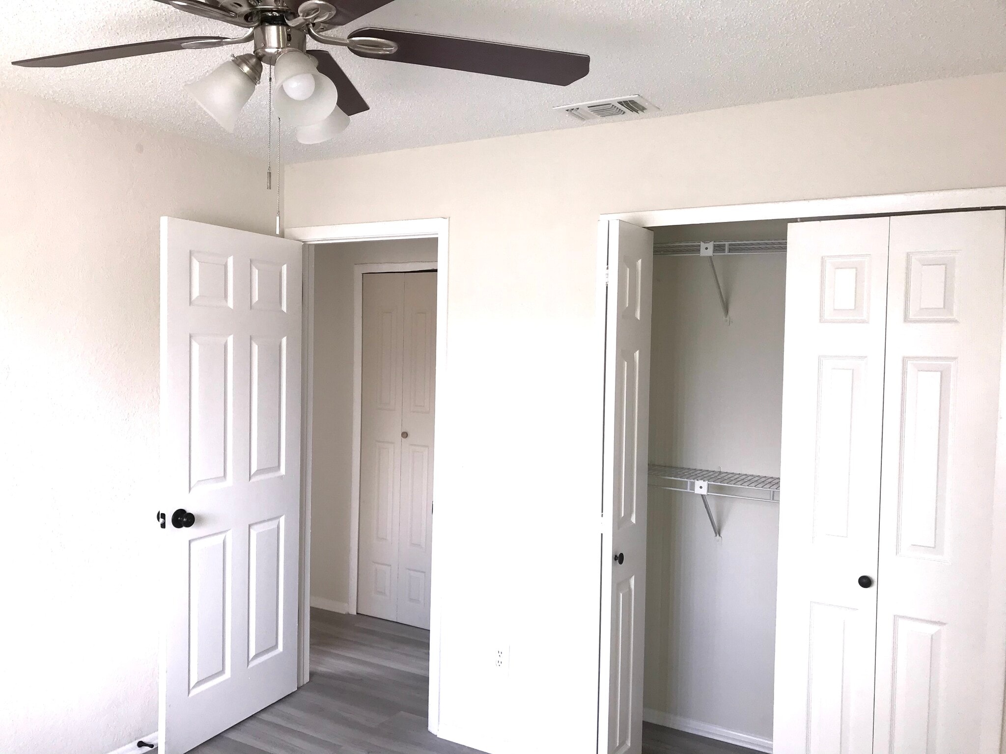 bedroom 2 - 5845 Willow Leaf Ct