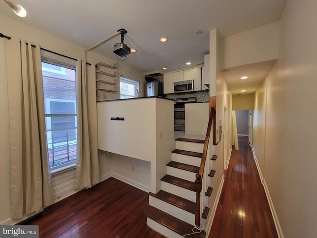 Building Photo - 1828-1800 Green St