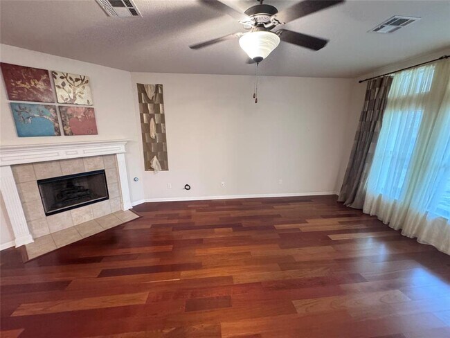 Building Photo - 11909 Timber Heights Dr