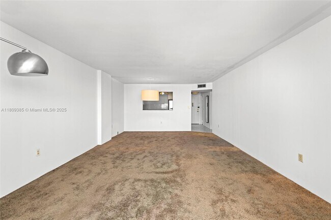 Building Photo - 2780 NE 183rd St