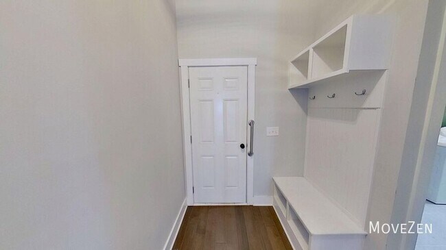 Building Photo - 6605 Truxton Ln