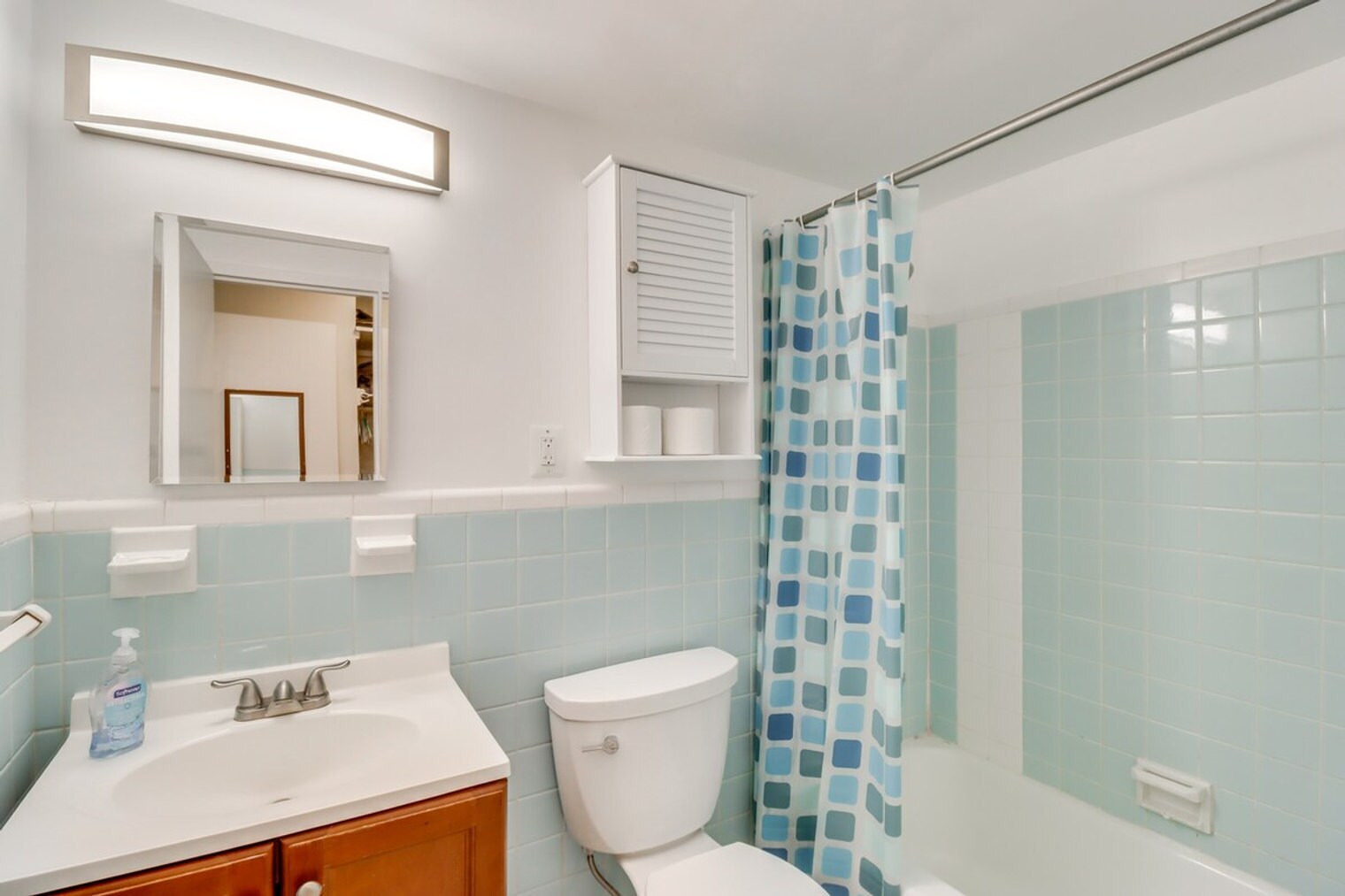 Building Photo - 2710 Macomb St NW