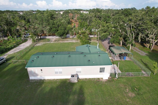 Building Photo - 3 Bedroom / 2 Bath House On A Acre