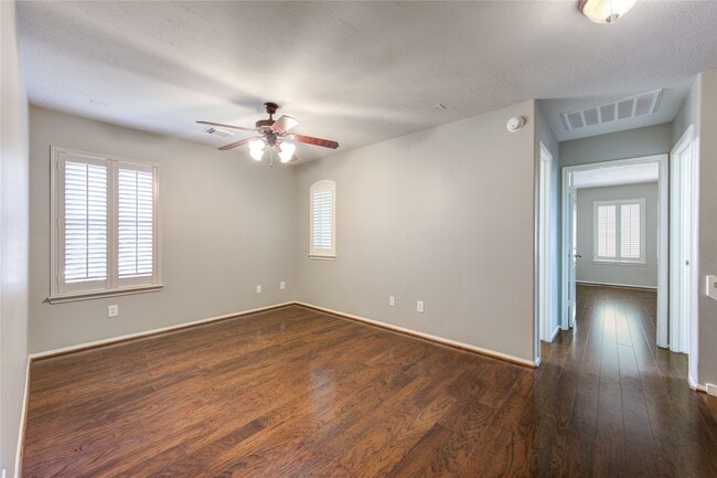 Building Photo - 14559 Gleaming Rose Dr