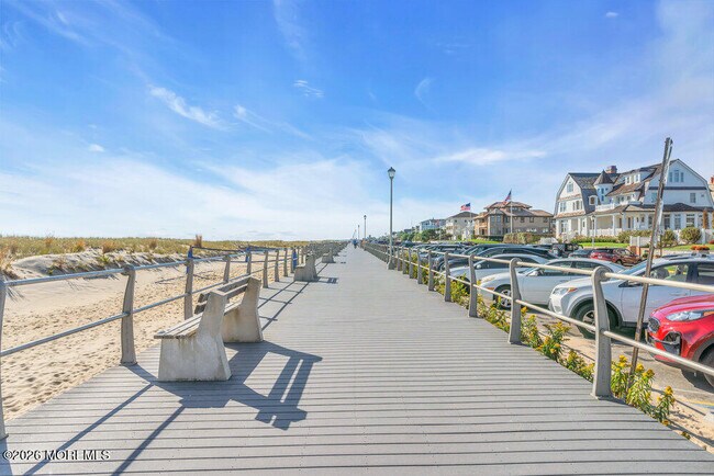 Building Photo - 111 Chicago Blvd