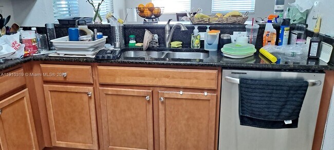 Building Photo - 11601 NW 89th St