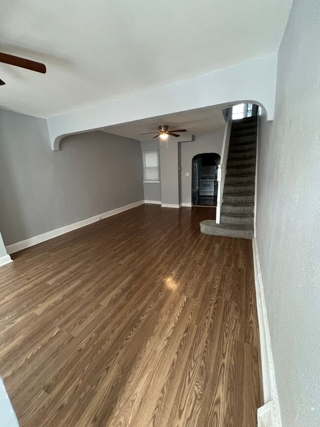 Building Photo - 4BR House Available for Rent!